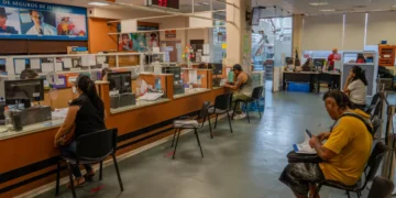 Más de 60 farmacias adheridas al plan de entrega descentralizada del ISJ