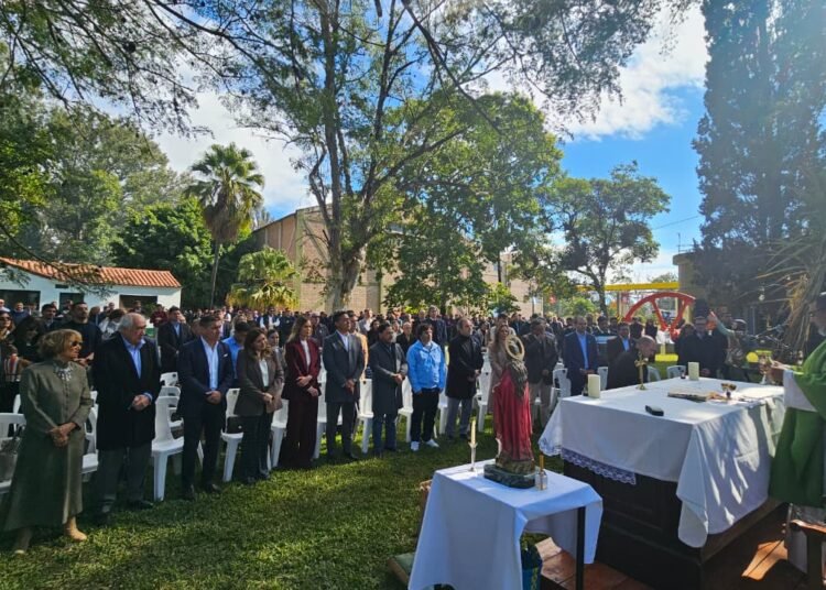 Bernis participó del inicio de la zafra 2026 del Ingenio San Isidro en Salta