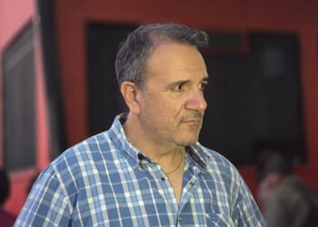 Gustavo Martínez rechazó una vez más el aumento del boleto y propone una aplicación con recorrido en tiempo real de todas las líneas.