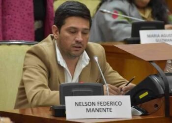 Fuerte apoyo del diputado Manente al Ejecutivo en el debate por días perdidos de clases