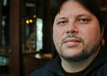 Escándalo en redes: el exabrupto de un influencer brasileño tras ser criticado por una usuaria argentina