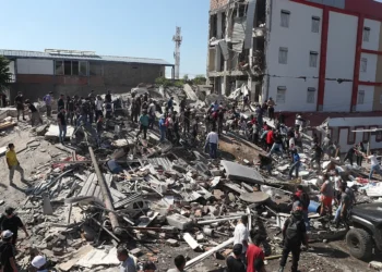 El devastador terremoto de magnitud 7,4 deja al menos 169 muertos y más de 900 heridos en Colombia