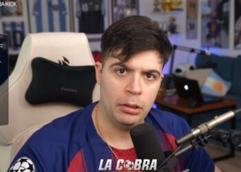 “La Cobra” perdió una apuesta por Julián Álvarez y se afeitó la barba en vivo