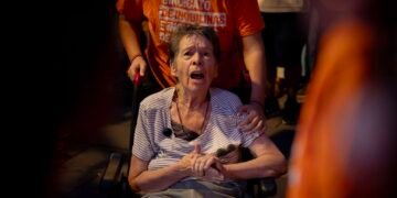 Desalojan por la fuerza a una jubilada de 87 años con discapacidad para subirle el alquiler un 275 %