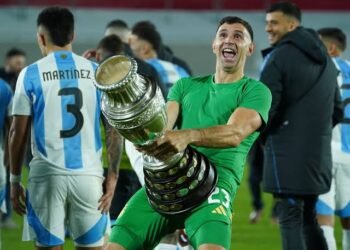 El “Dibu” Martínez cumple 34 años: de ídolo de la Selección al nuevo desafío en el Chelsea